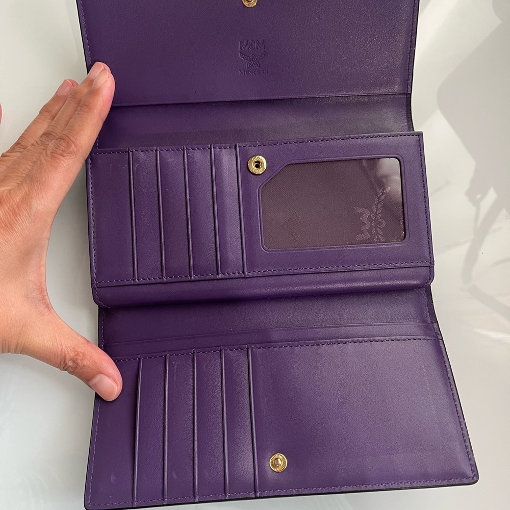 MCM BLACK/PURPLE LONG SAFFIANO TRIFOLD WALLET - Picture 6 of 11